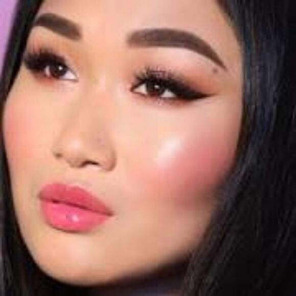 Too Faced PH Color Changing Guava Glow Lip & Cheek Tint-Bright Cotton Candy Pink - Picture 8 of 16